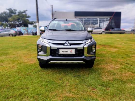 MITSUBISHI L200 TRITON 2.4 16V TURBO DIESEL SPORT HPE CD 4P 4X4 AUTOMÁTICO